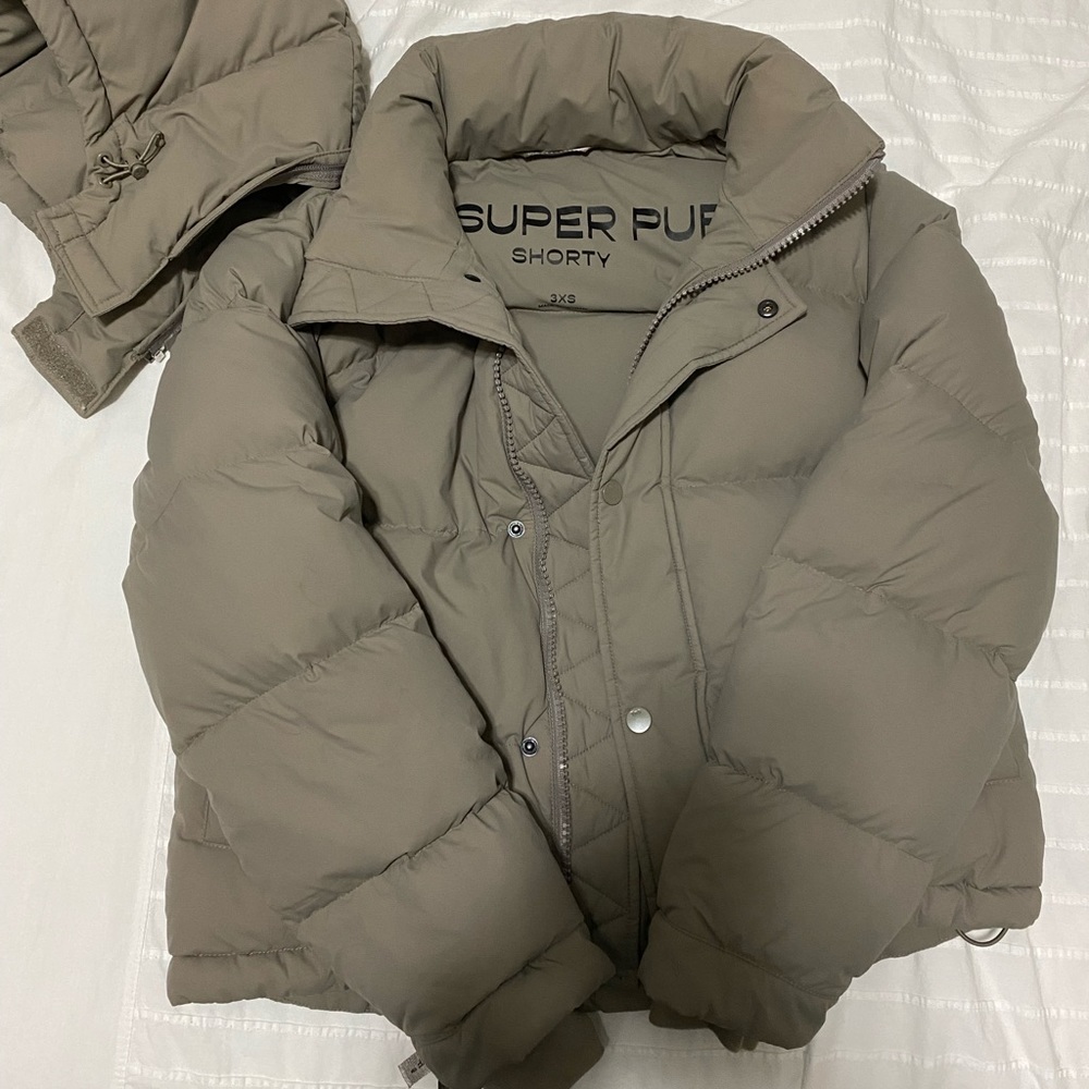 TNA Super puff shorty